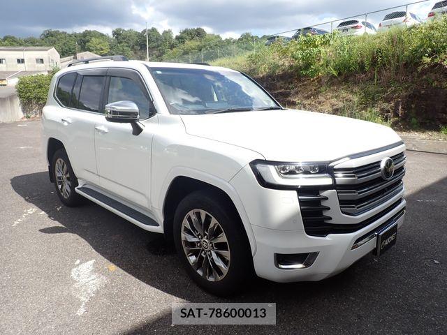 Toyota LAND CRUISER 2023-10 8413160-3
