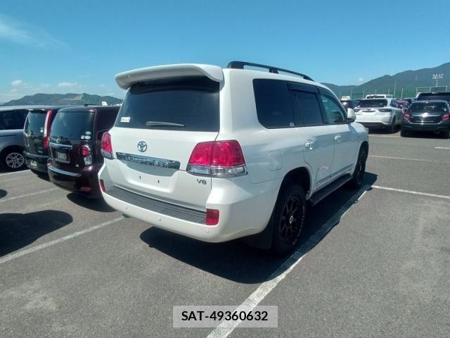 Toyota LAND CRUISER 2011-08 8438313-3