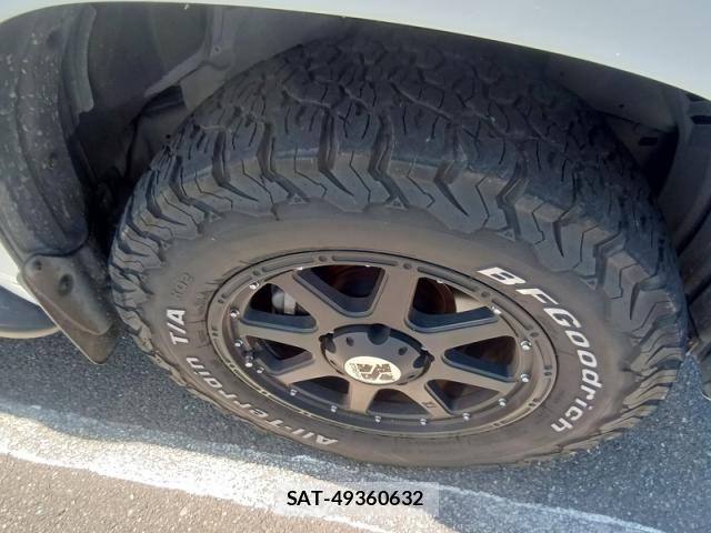 Toyota LAND CRUISER 2011-08 8438313-5