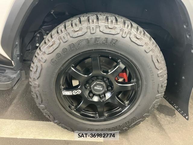 Toyota LAND CRUISER 2023-12 8438312-3