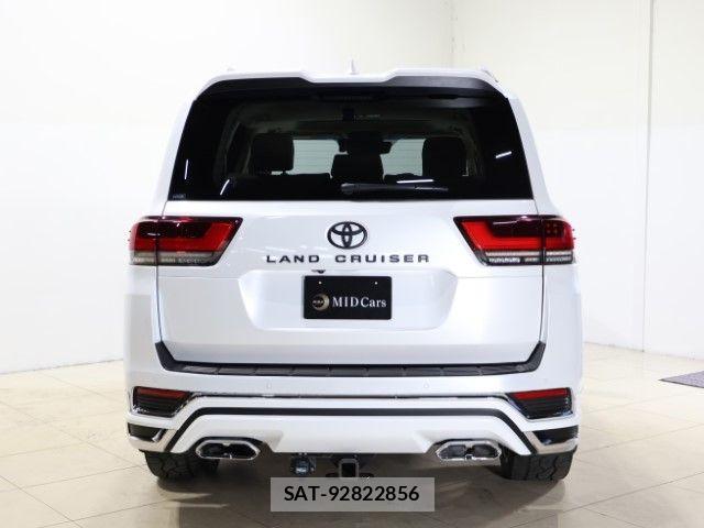 Toyota LAND CRUISER 2023-07 8437632-10