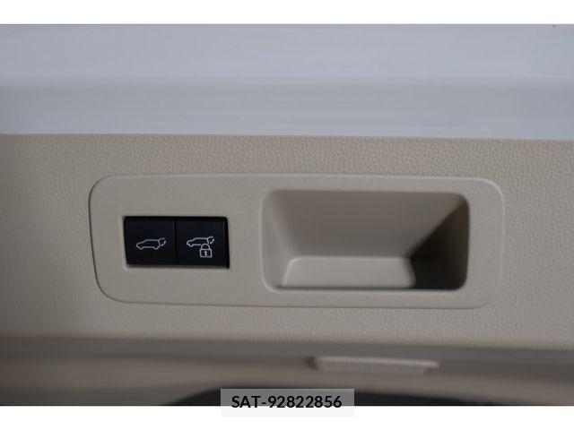 Toyota LAND CRUISER 2023-07 8437632-7