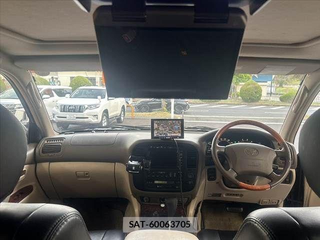 Toyota LAND CRUISER 2000-08 8457778-1