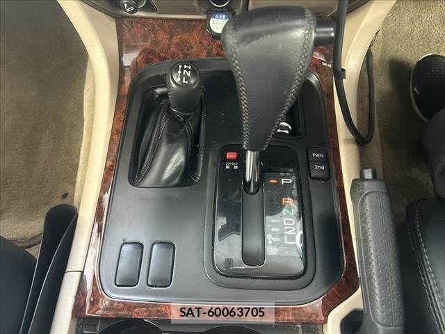 Toyota LAND CRUISER 2000-08 8457778-23