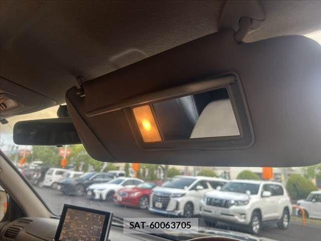 Toyota LAND CRUISER 2000-08 8457778-28