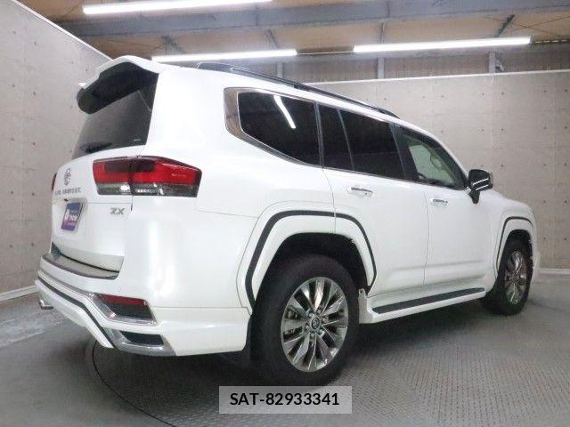 Toyota LAND CRUISER 2025-07 8457774-1