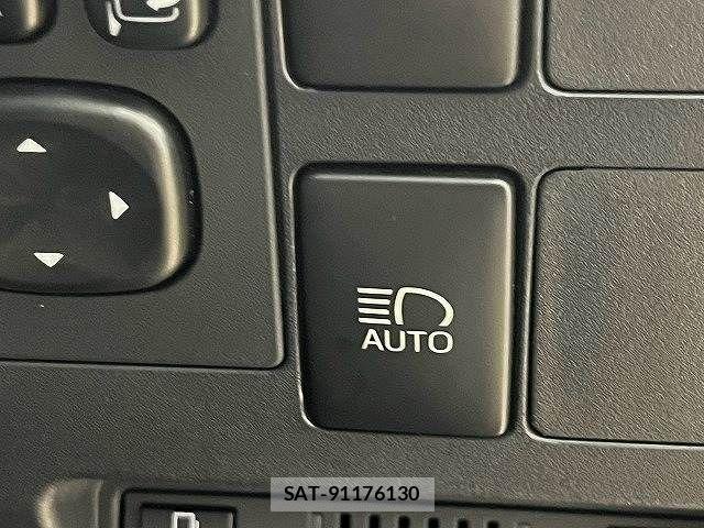 Toyota LAND CRUISER 2017-05 8485606-9
