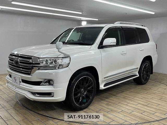 Toyota LAND CRUISER 2017-05 8485606-15