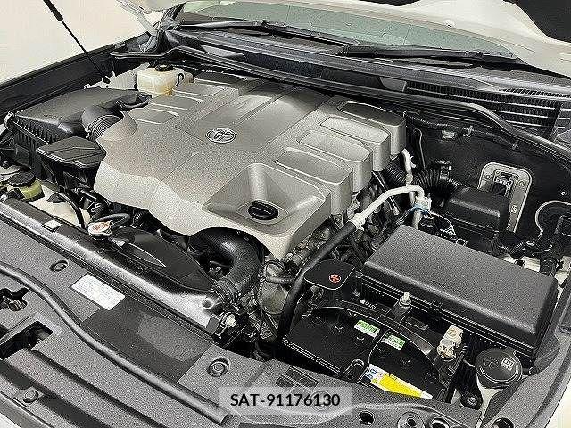 Toyota LAND CRUISER 2017-05 8485606-17