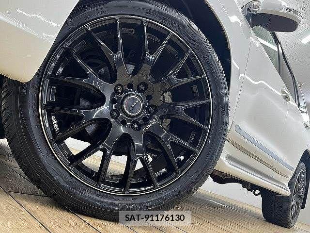 Toyota LAND CRUISER 2017-05 8485606-18