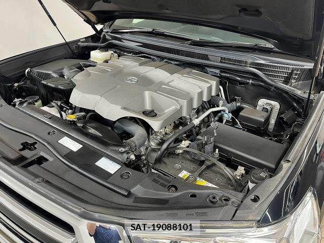 Toyota LAND CRUISER 2015-10 8485599-17