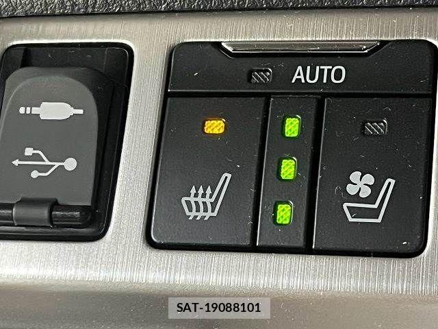 Toyota LAND CRUISER 2015-10 8485599-6