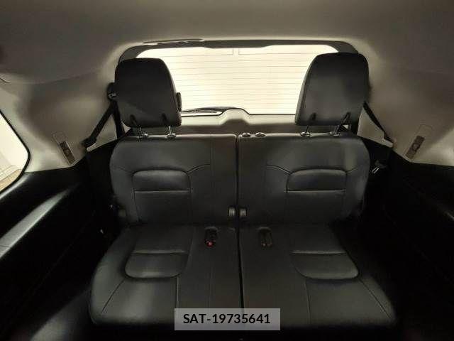 Toyota LAND CRUISER 2016-02 8485604-11