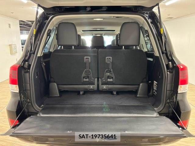 Toyota LAND CRUISER 2016-02 8485604-12