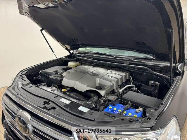 Toyota LAND CRUISER 2016-02 8485604-13