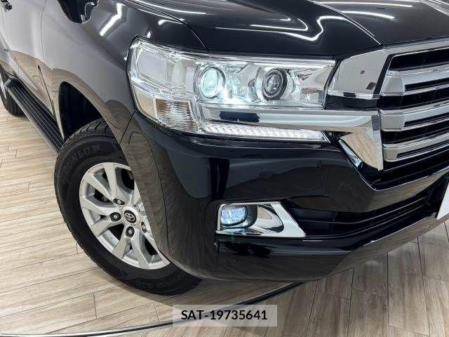 Toyota LAND CRUISER 2016-02 8485604-19
