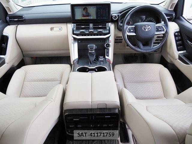 Toyota LAND CRUISER 2023-06 8562350-10