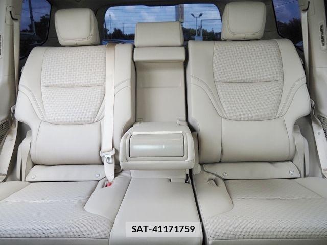 Toyota LAND CRUISER 2023-06 8562350-13