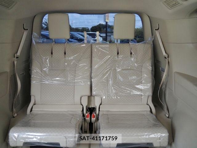Toyota LAND CRUISER 2023-06 8562350-16