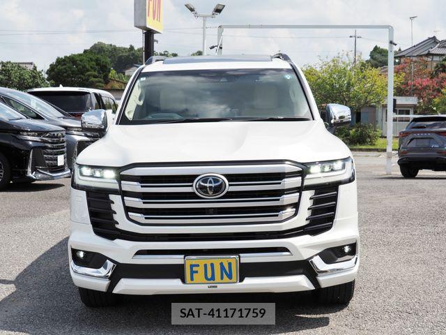 Toyota LAND CRUISER 2023-06 8562350-1