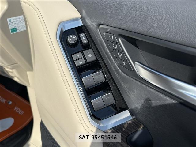 Toyota LAND CRUISER 2023-12 8562351-25