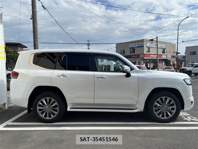 Toyota LAND CRUISER 2023-12 8562351-6
