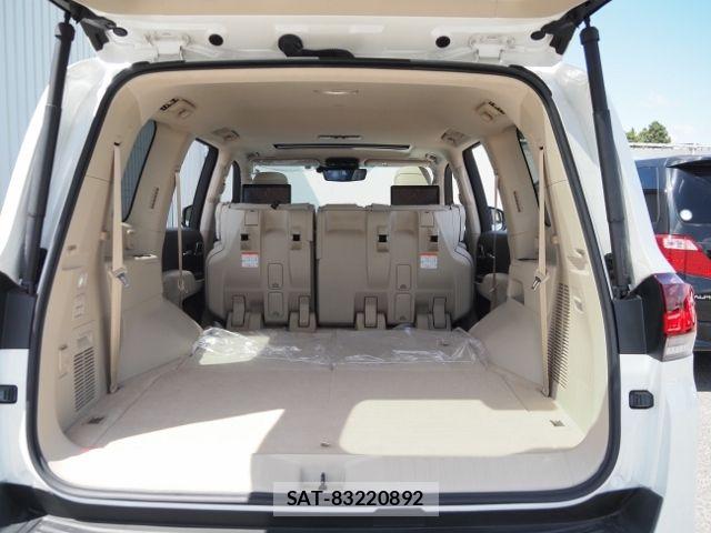Toyota LAND CRUISER 2024-06 8562349-21