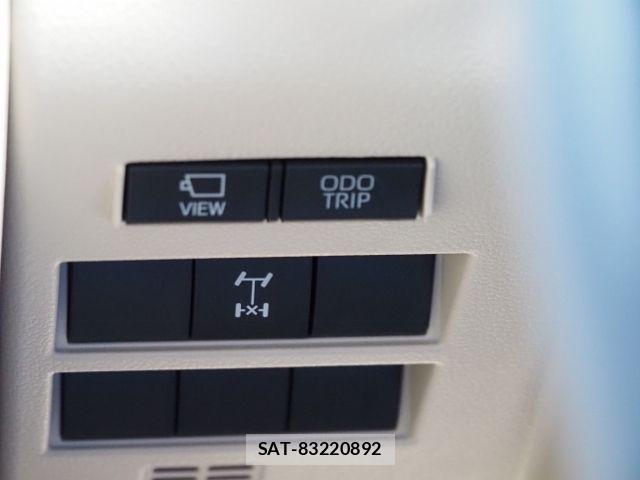 Toyota LAND CRUISER 2024-06 8562349-29