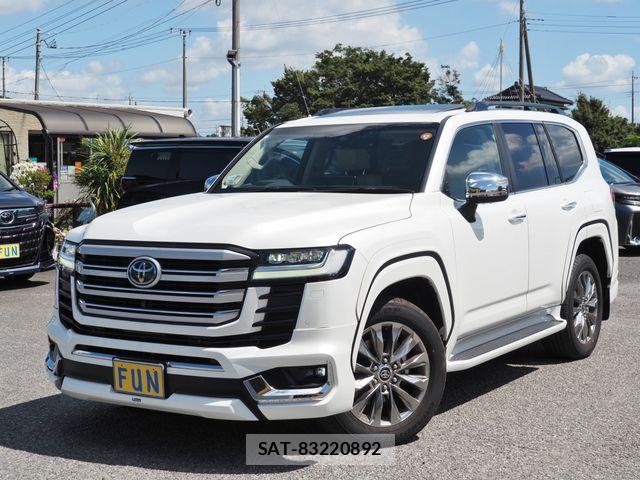 Toyota LAND CRUISER 2024-06 8562349-3