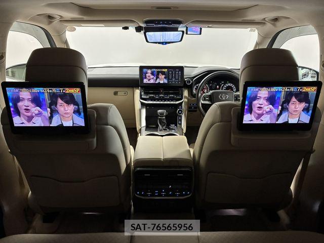 Toyota LAND CRUISER 2023-11 8562348-19