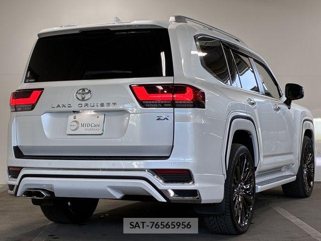 Toyota LAND CRUISER 2023-11 8562348-6
