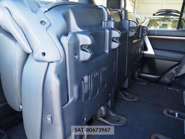 Toyota LAND CRUISER 2021-01 8562353-15