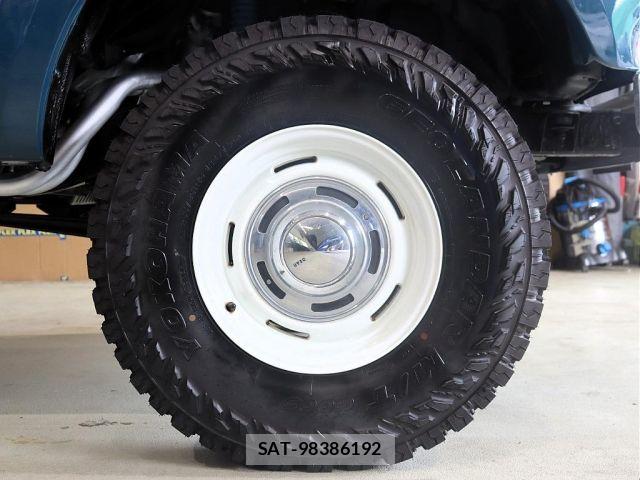 Toyota LAND CRUISER 1993-01 8562352-9