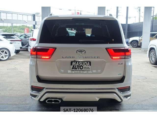 Toyota LAND CRUISER 2024-12 8562347-5