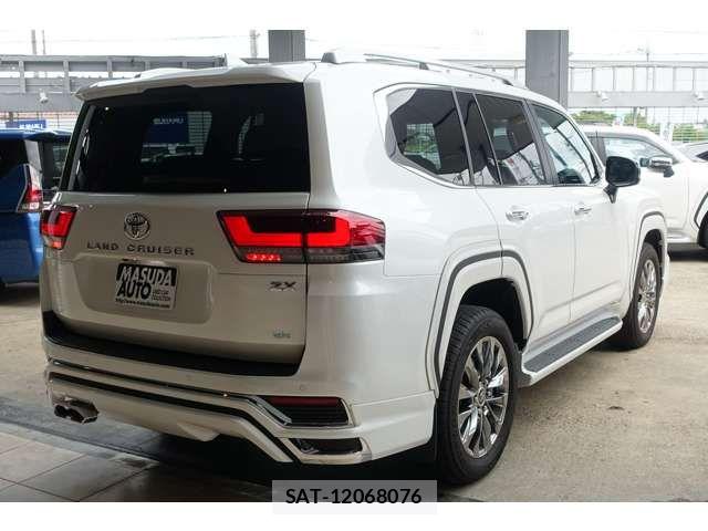 Toyota LAND CRUISER 2024-12 8562347-6