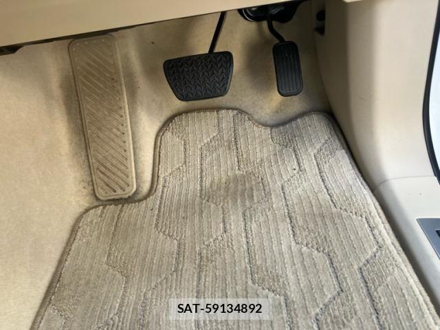 Toyota LAND CRUISER 2024-02 8627394-9