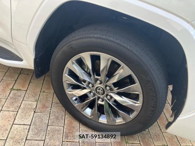 Toyota LAND CRUISER 2024-02 8627394-3