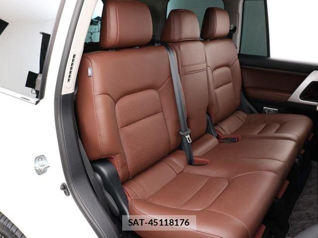 Toyota LAND CRUISER 2020-01 8627396-6