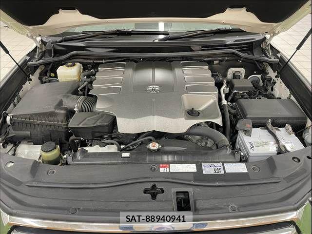 Toyota LAND CRUISER 2018-04 8627397-13
