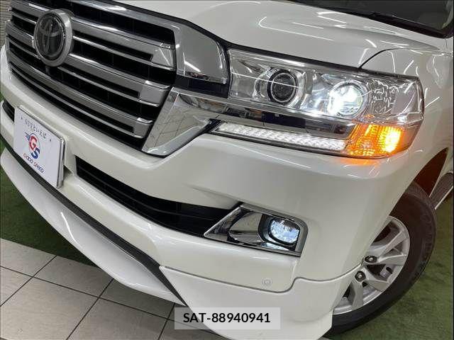 Toyota LAND CRUISER 2018-04 8627397-19