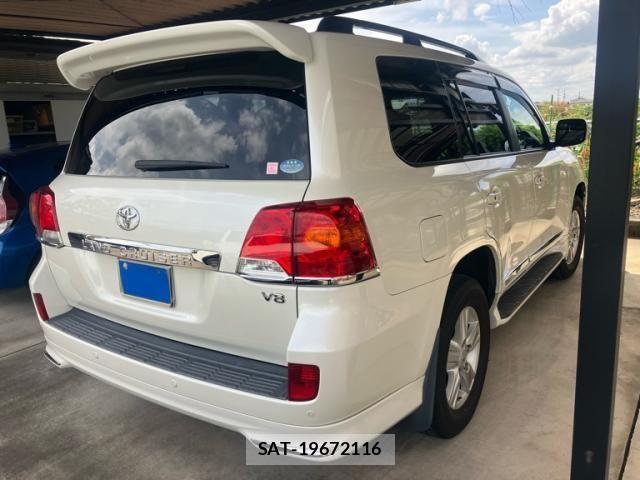 Toyota LAND CRUISER 2013-03 8627401-2