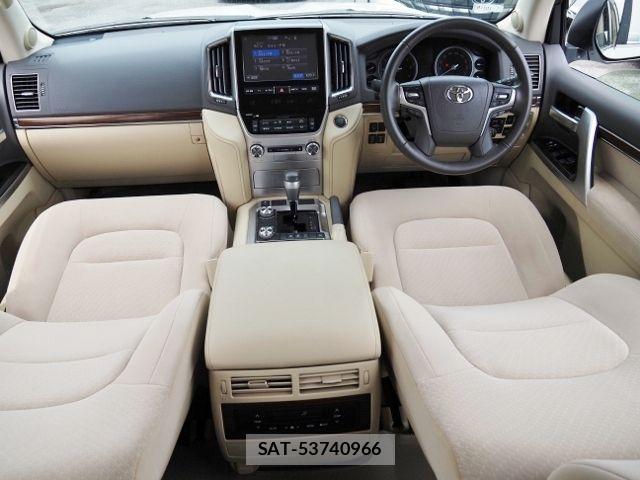 Toyota LAND CRUISER 2016-07 8627398-11