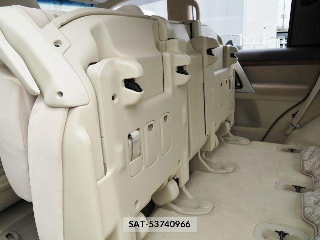 Toyota LAND CRUISER 2016-07 8627398-16