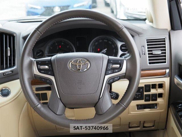 Toyota LAND CRUISER 2016-07 8627398-19