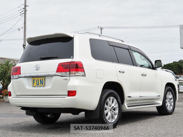 Toyota LAND CRUISER 2016-07 8627398-4