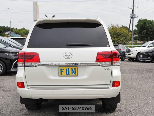 Toyota LAND CRUISER 2016-07 8627398-6