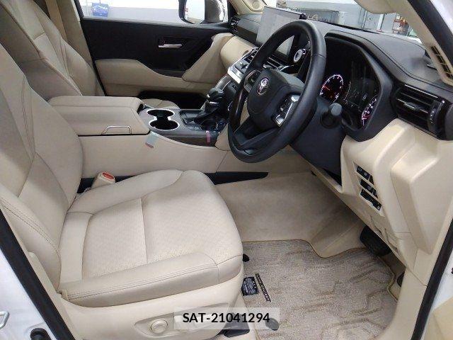 Toyota LAND CRUISER 2024-03 8627389-1