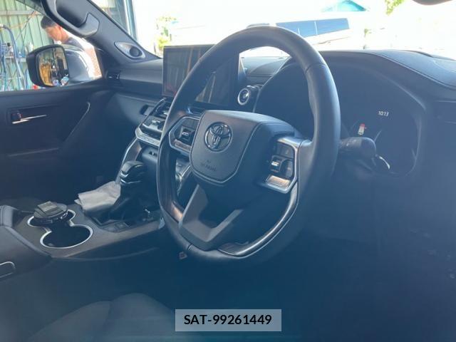 Toyota LAND CRUISER 2023-07 8627392-6