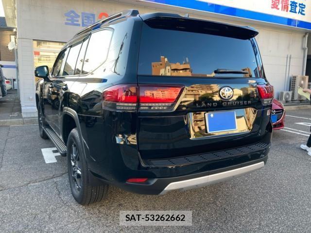 Toyota LAND CRUISER 2023-12 8627393-2