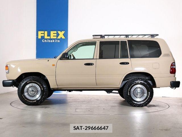 Toyota LAND CRUISER 2003-01 8627399-9